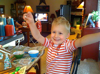 Recovered image from Making a gingerbread house at Nana's house