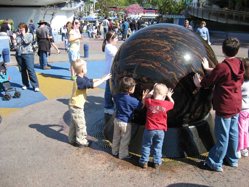 Recovered image from 03/31/2009 - Now this tale didn't happen just yesterday, nor the day before, but long, long ago